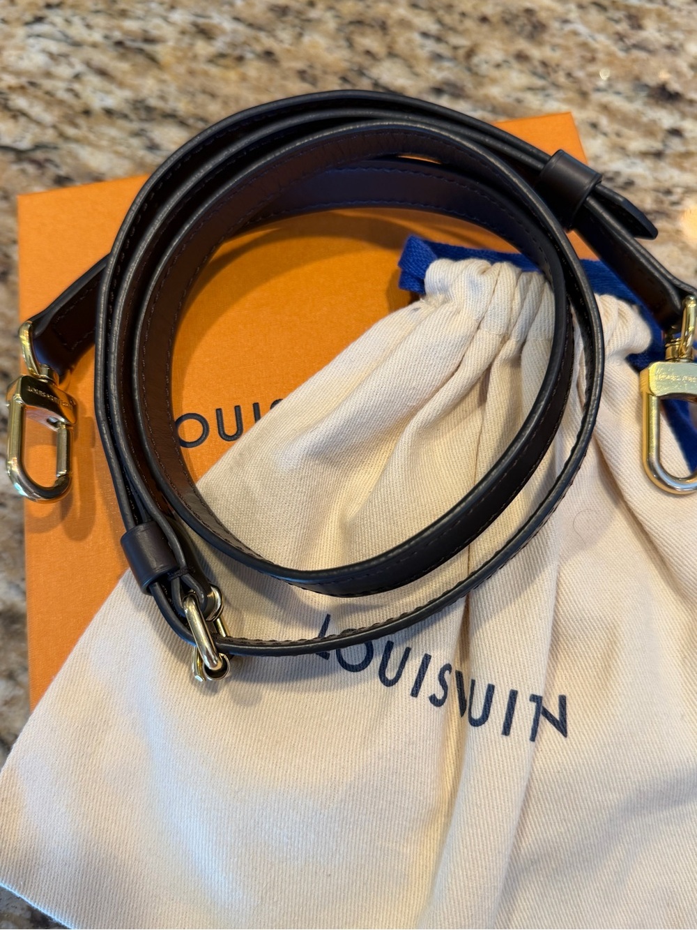 Louis Vuitton Adjustable Shoulder Strap 16 mm Ebene
